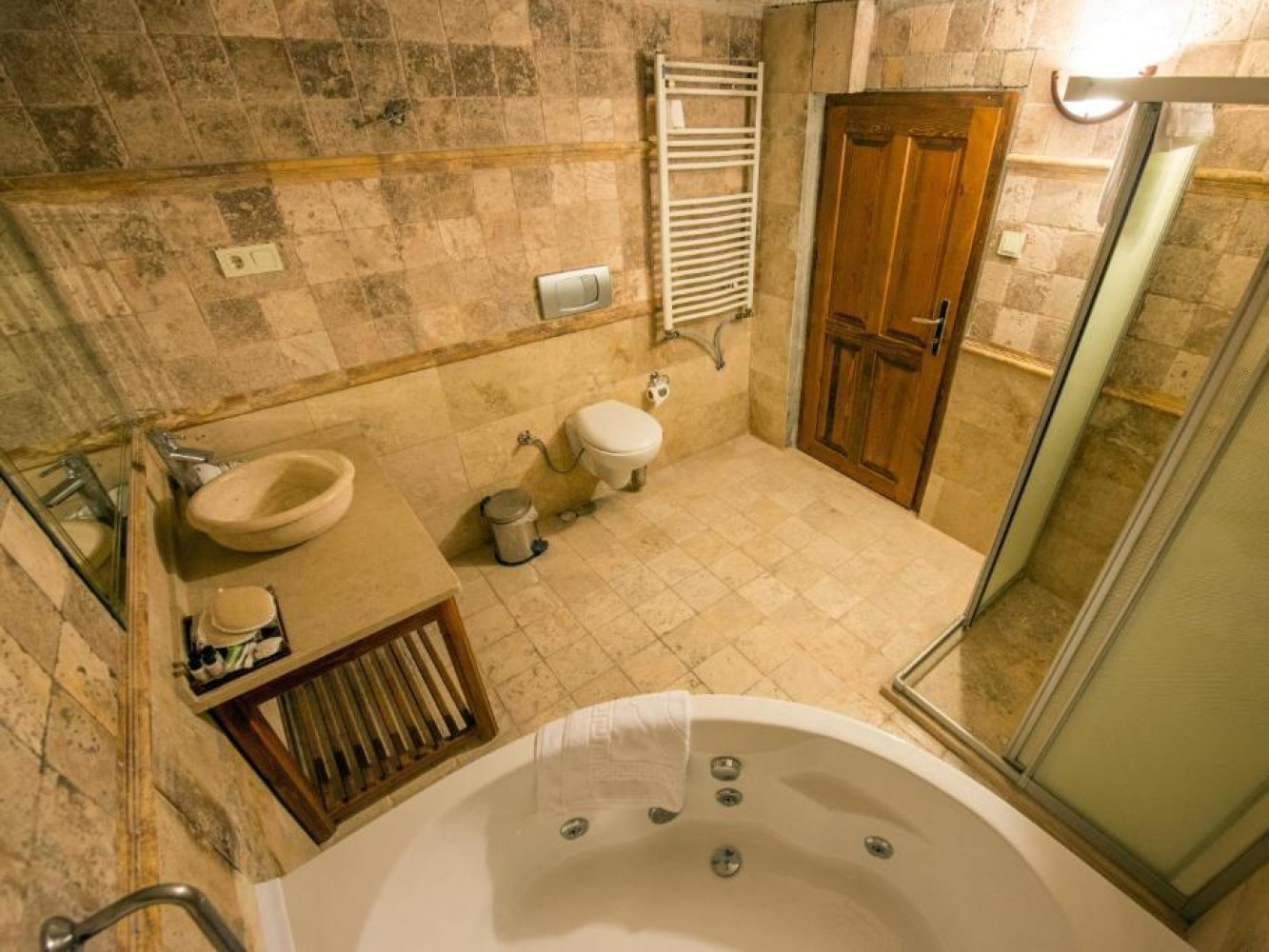 Ensuite