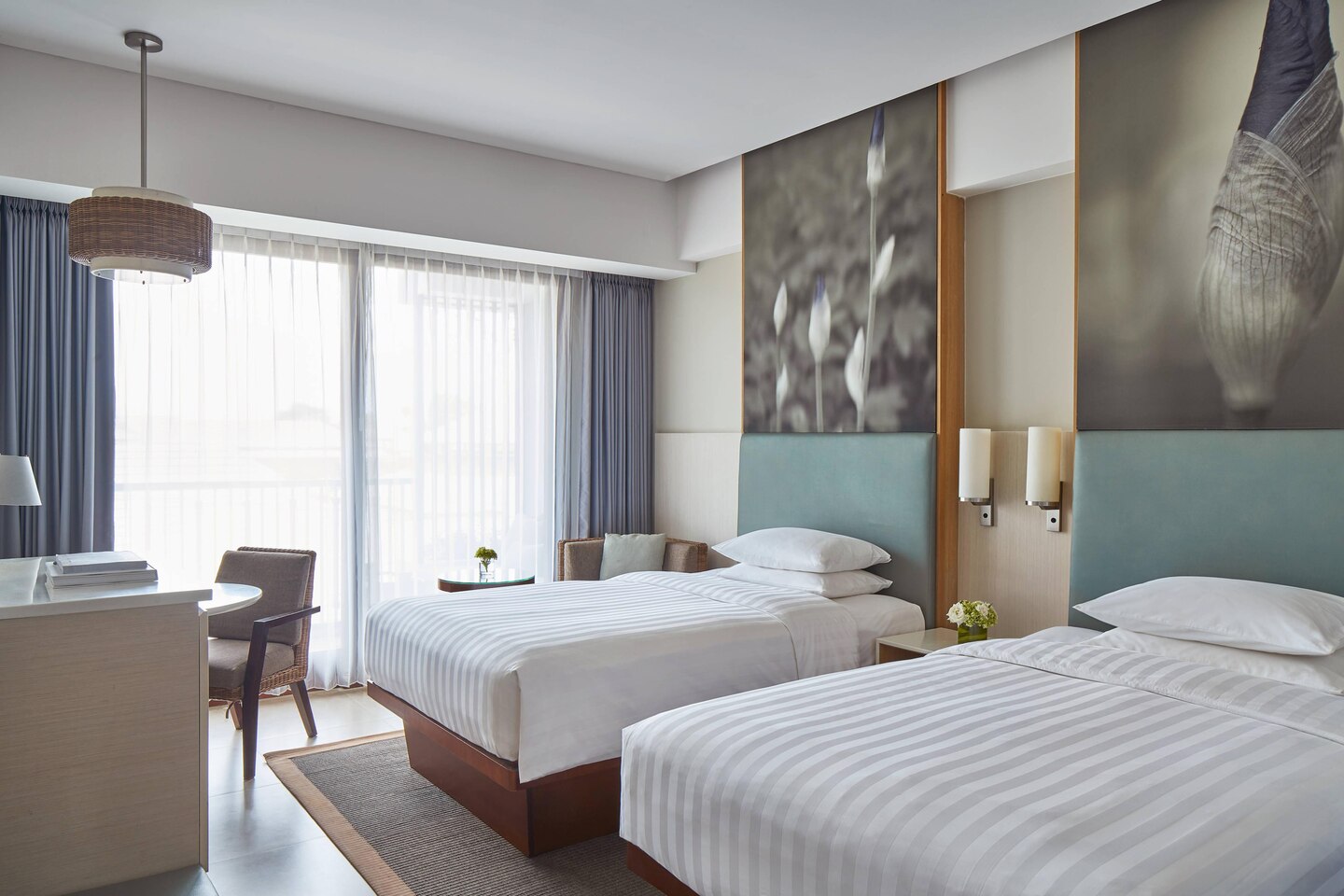 Deluxe Twin Guest Room