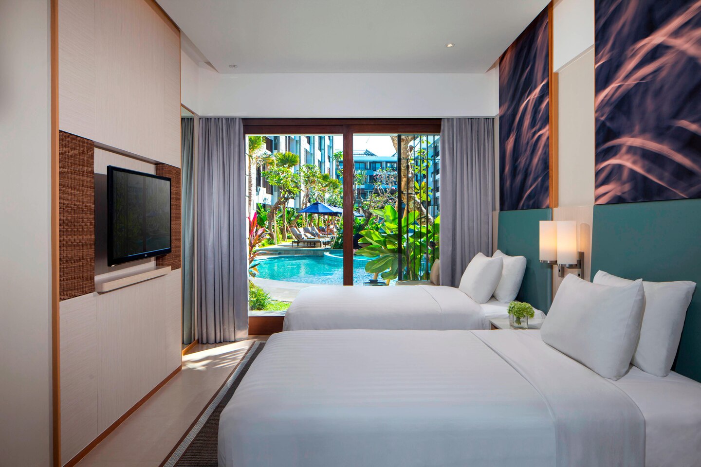 Deluxe Twin Pool Terrace View Guest Room