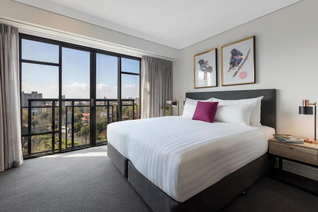 One Bedroom Park Suite