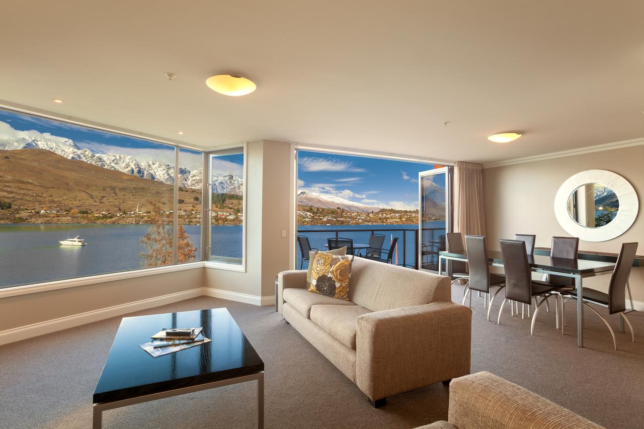 Three Bedroom Lake View Apartment