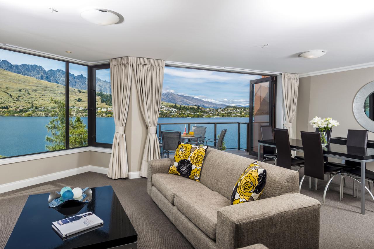 One Bedroom Lake View Apartment