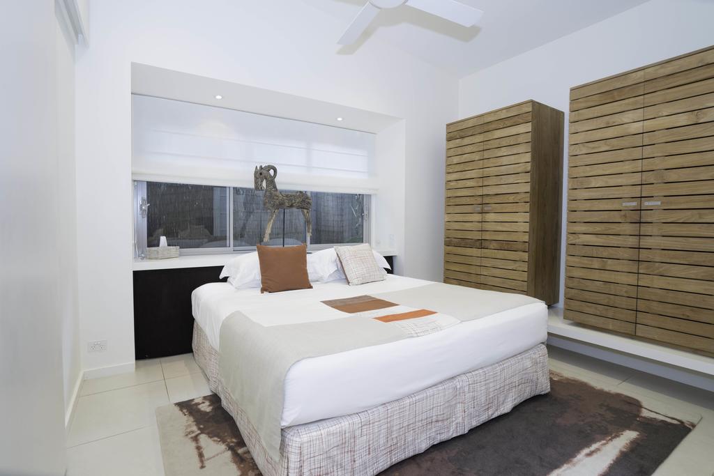 Kentia Suite