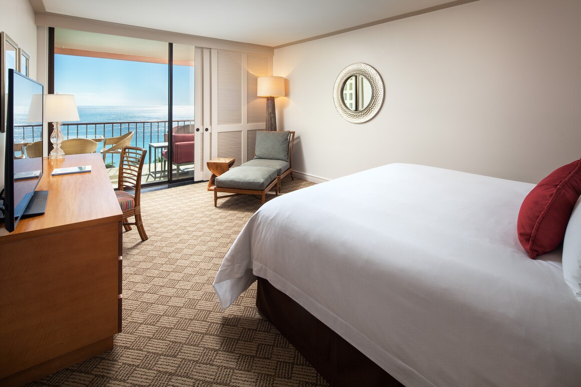 Mailani King Guestroom