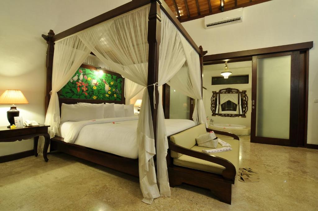 Jacuzzi Villa with Plunge Pool