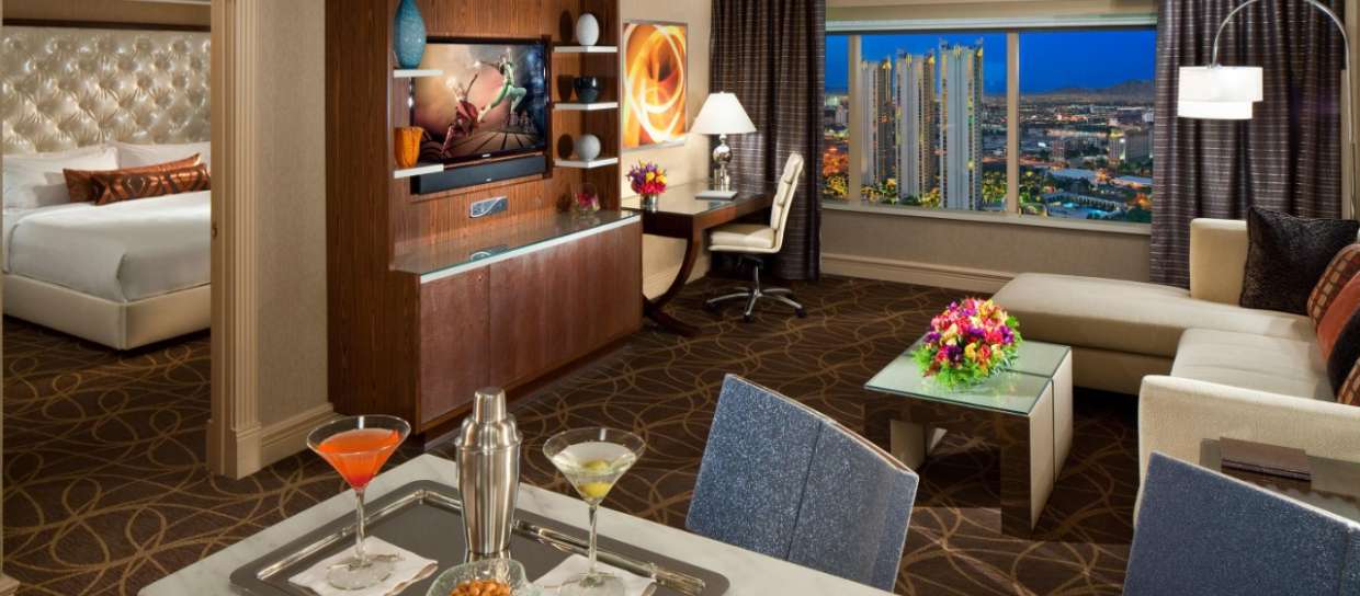 Penthouse City View Suite