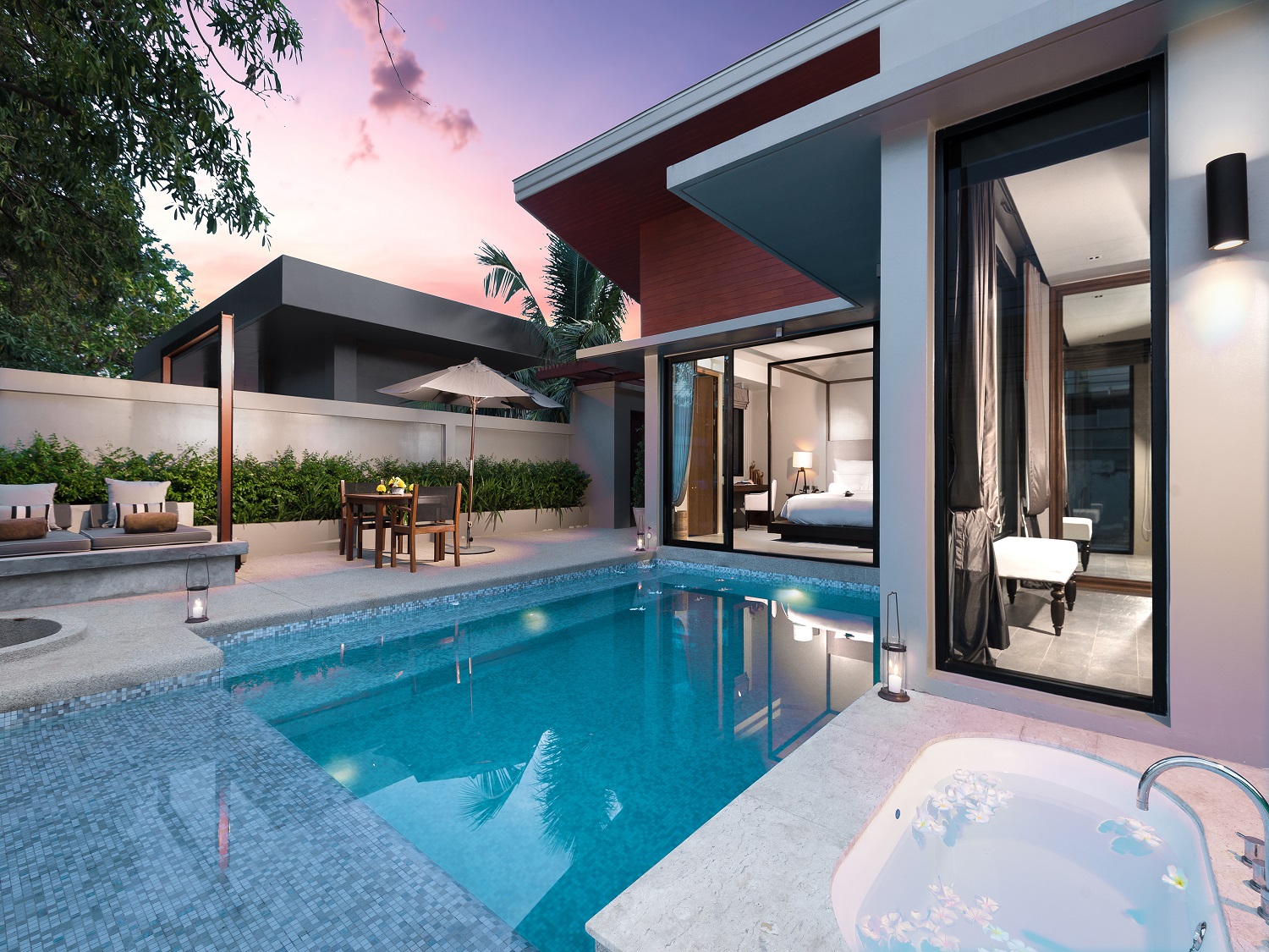 Grand Deluxe Pool Villa