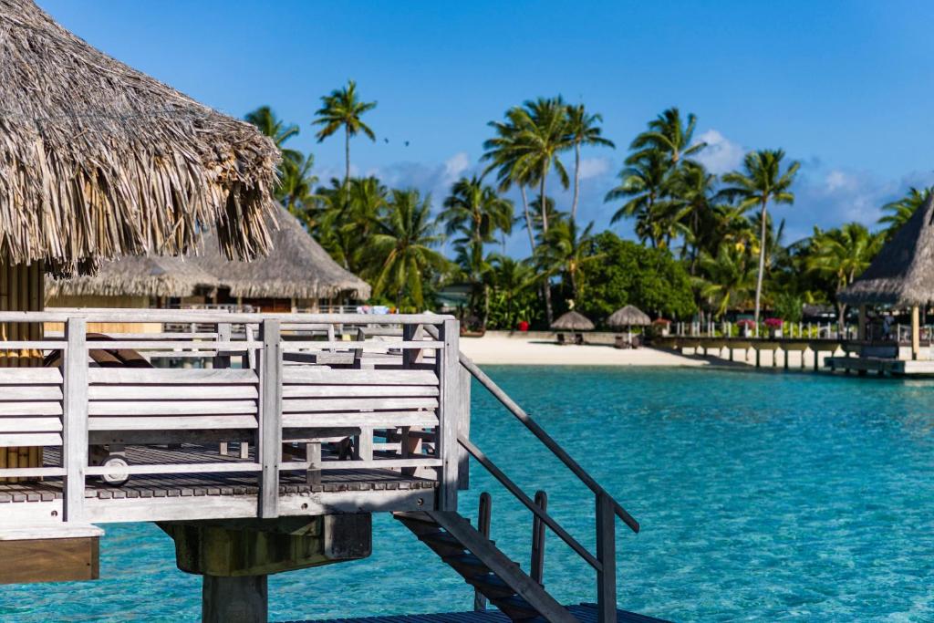 Lagoon Overwater Bungalow