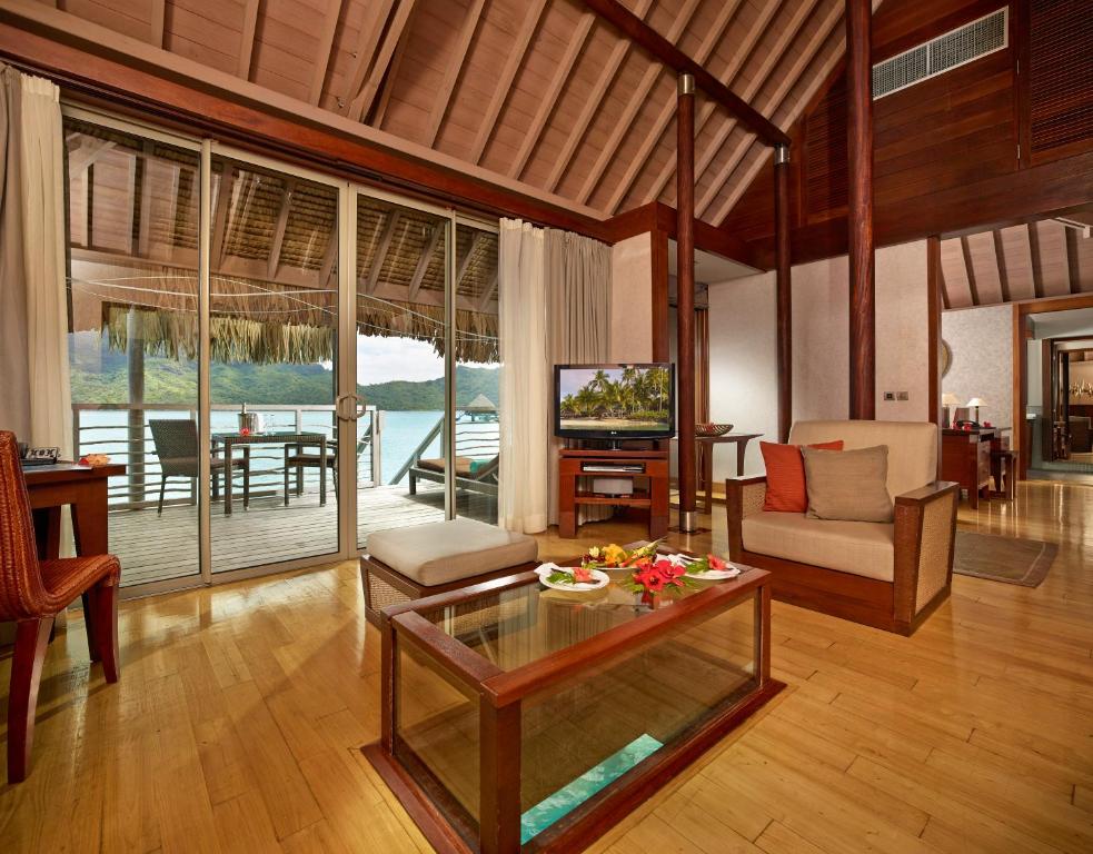 Emerald Overwater Villa