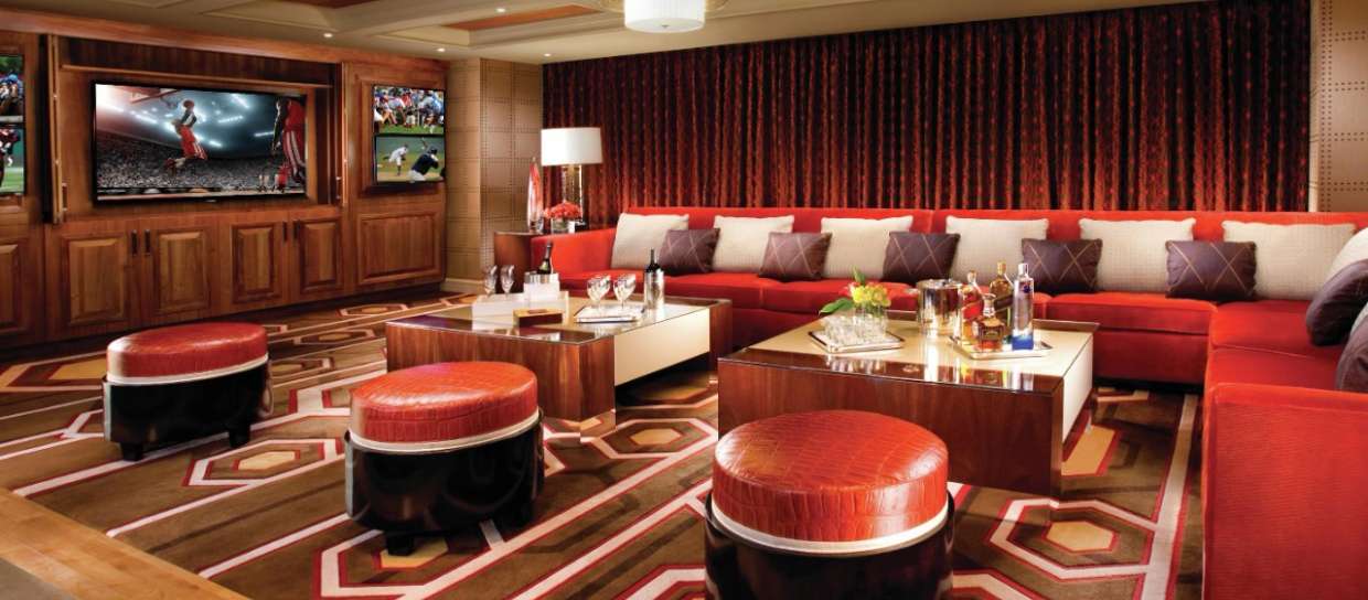 Executive Parlor Suite