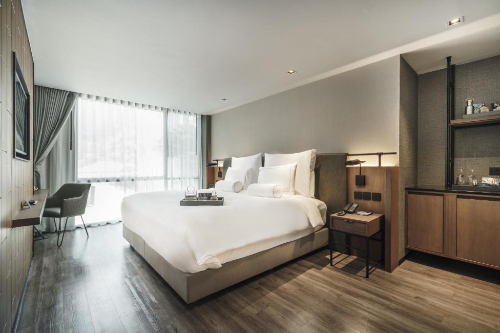 Premier Room