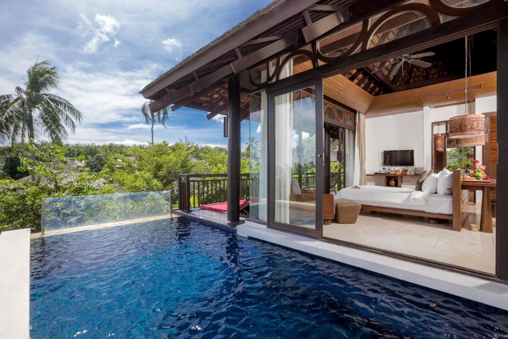 Private Pool