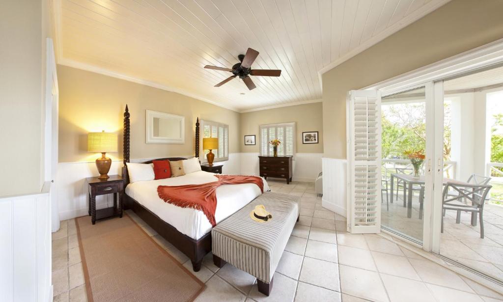 Junior Suite Partial Ocean View with Terrace