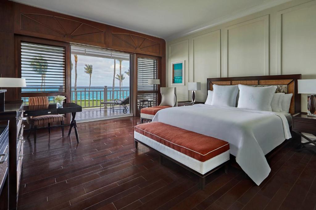 Luxury Oceanfront Suite