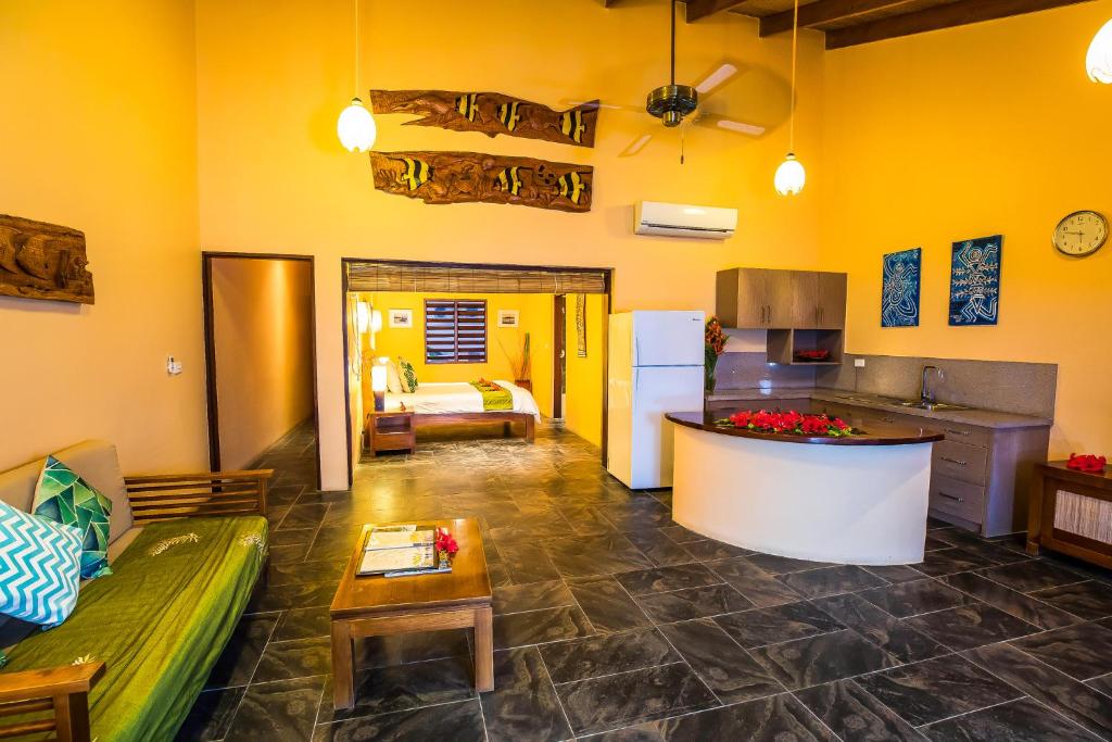 Luxury Oceanfront Suite
