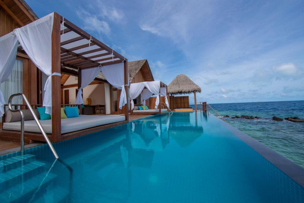 Two Bedroom Water Suite With Pool