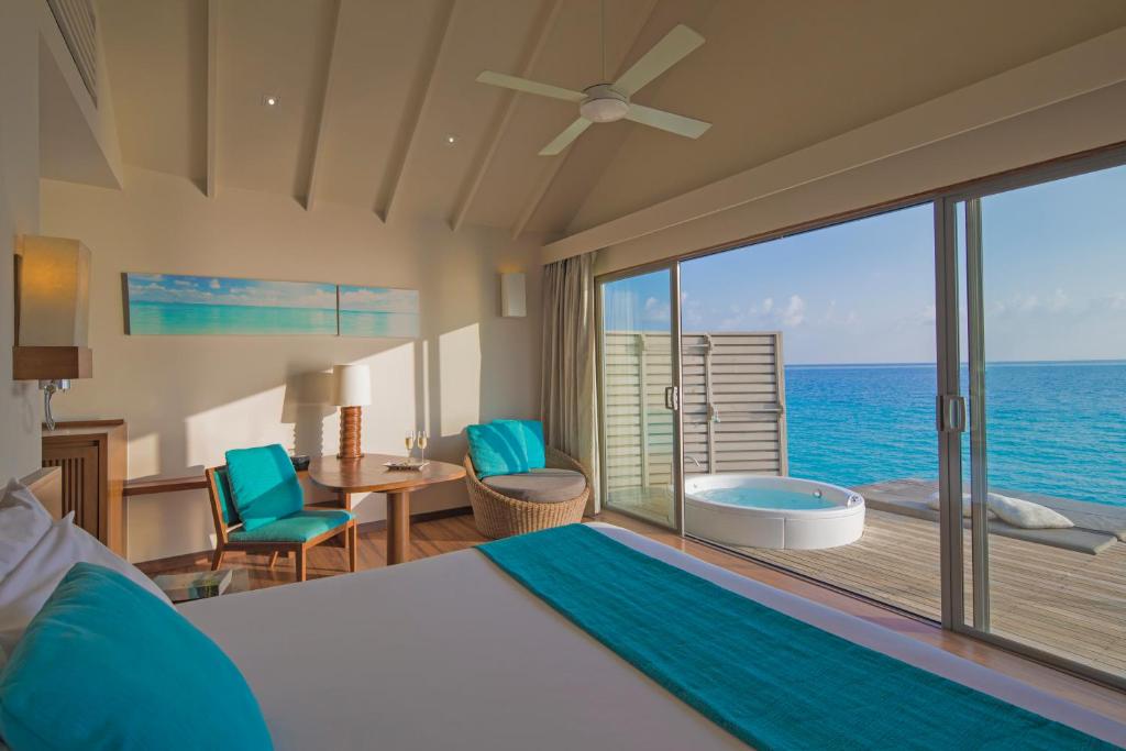 Premium Deluxe Spa Water Villa