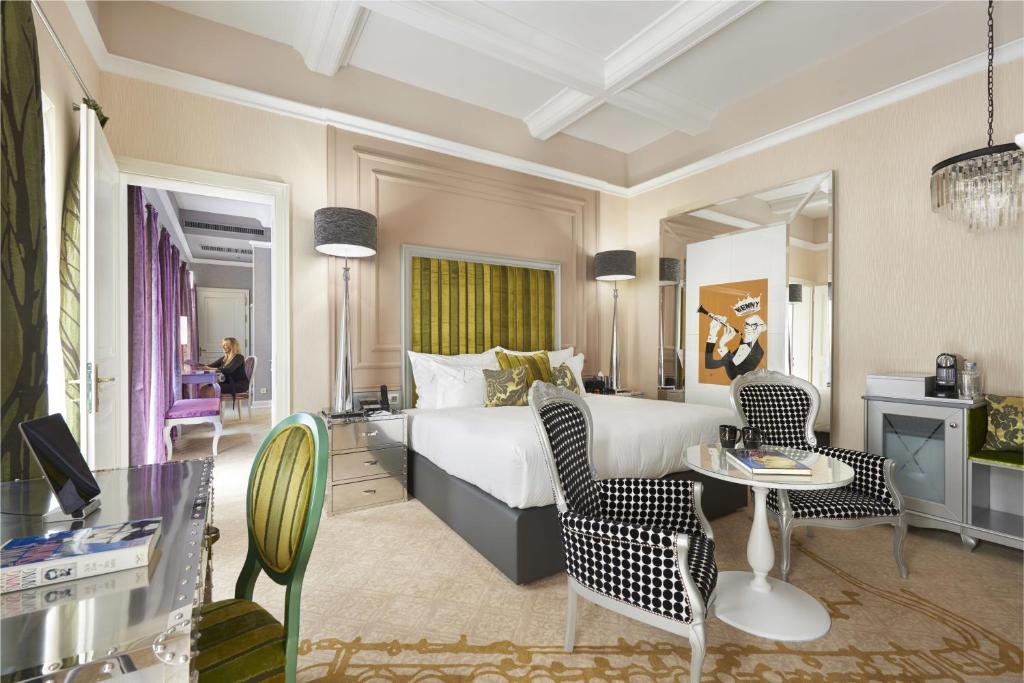 Luxury King Room