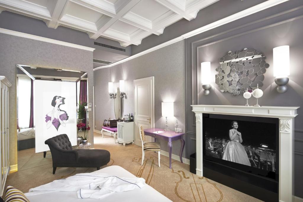 One Bedroom Opera Suite