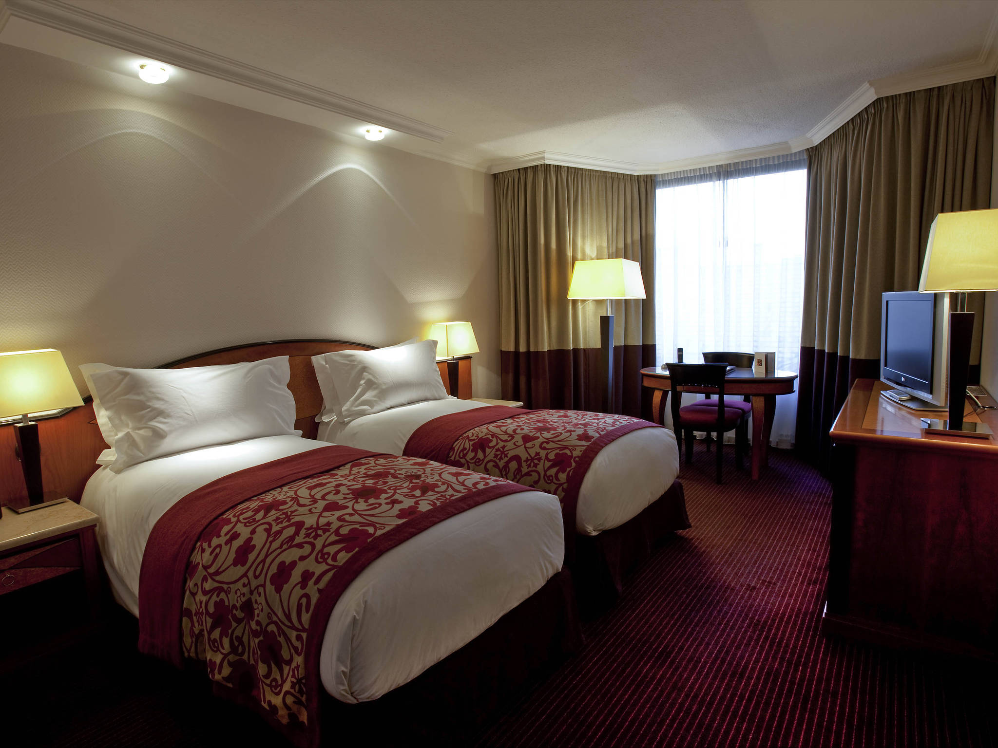 Superior Twin Room City View
