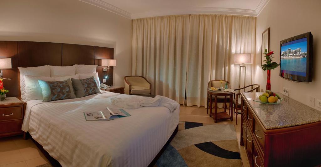King Guest Room