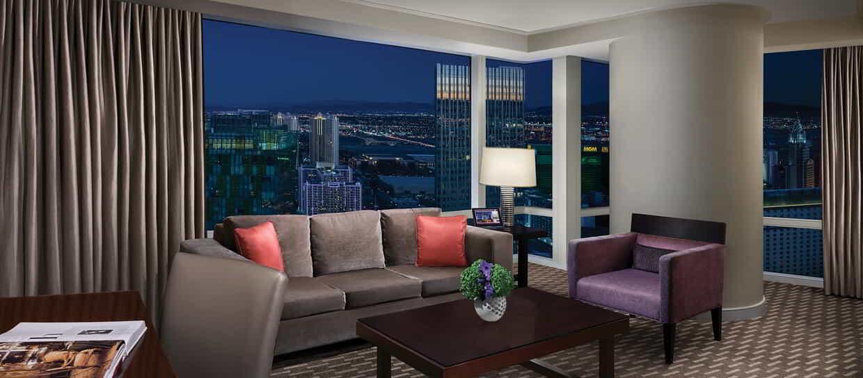 Center Suite Strip View
