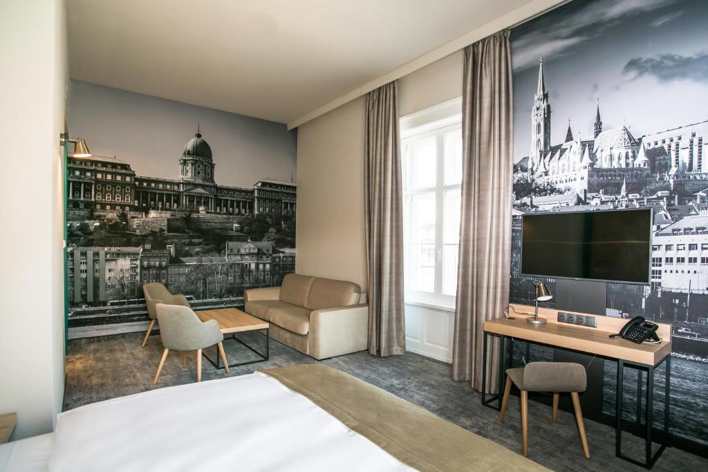 Large Double Room