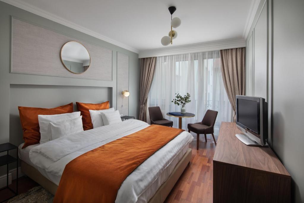 Standard Suite