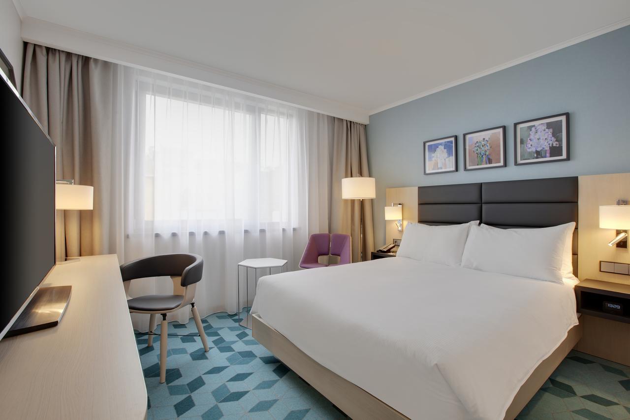 King One Bedroom Suite