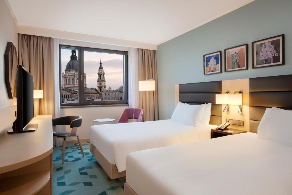Twin Room with View