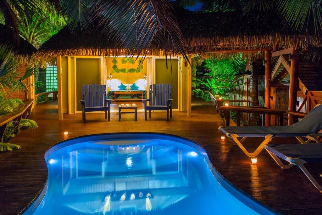 Honeymoon Private Pool & Spa Bungalow