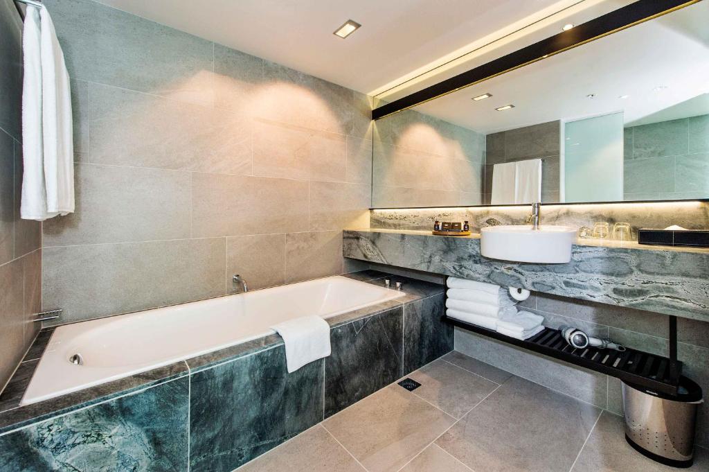 Guest Bathroom