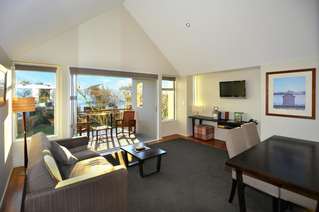 Garden View Suite