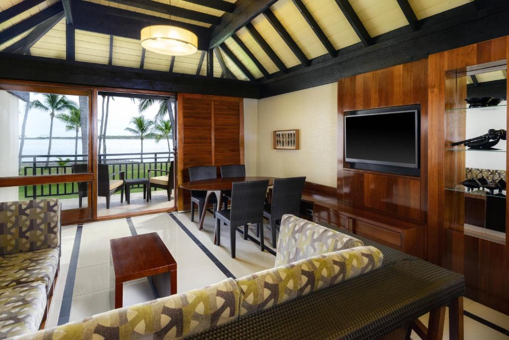 Ocean Front Suite