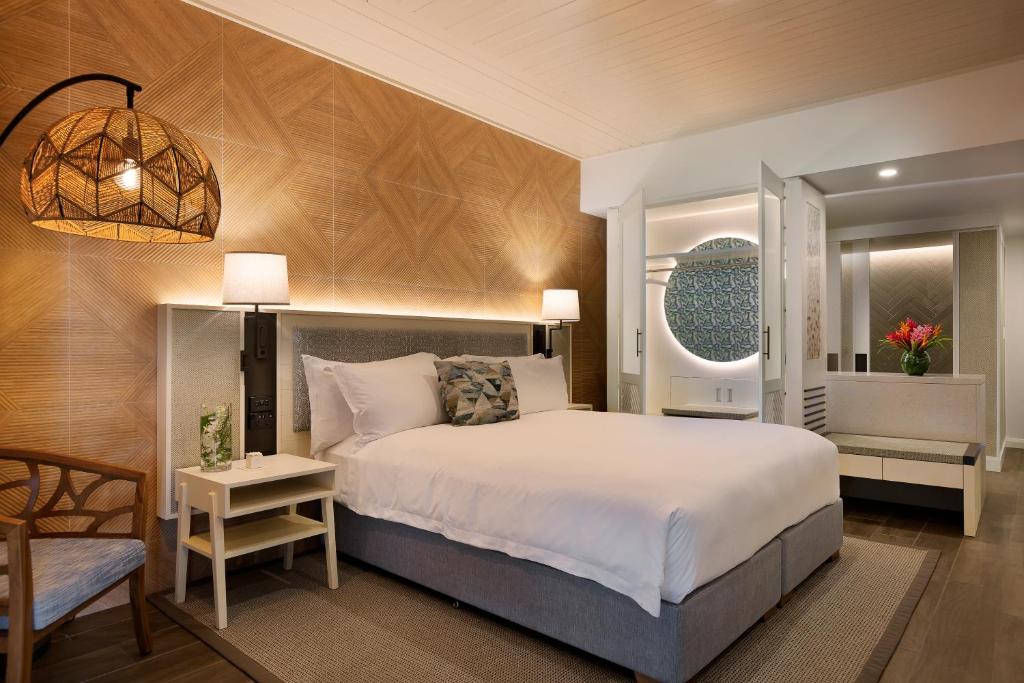 Luxury King Room