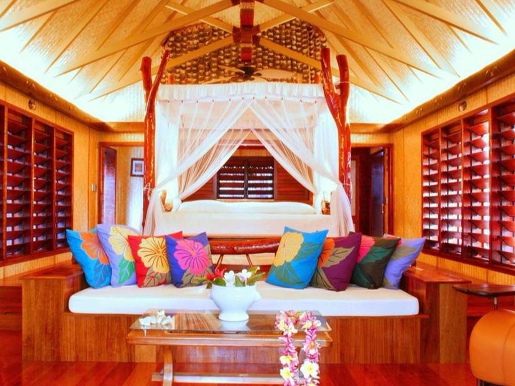 Royal Honeymoon Pool Villa