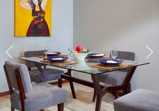 Peninsula Suite Dining