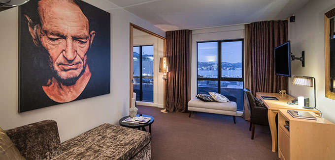 Executive 1 Bedroom Harbour View Apartment