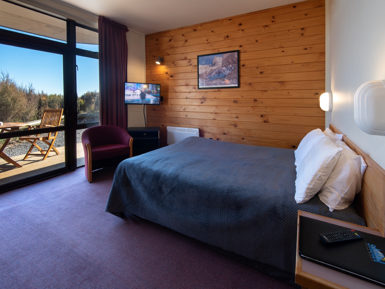 Queen Bed